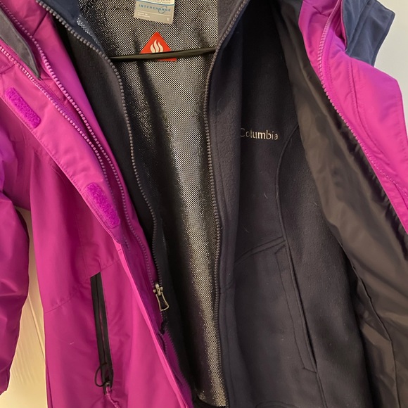 Purple columbia winter jacket-S (perfect for skiing) - Picture 4 of 4